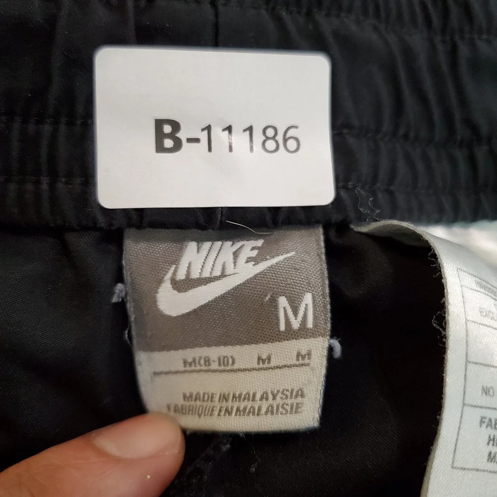 Nike Women Activewear Shorts Medium Black Logo Workout Gym Running READ